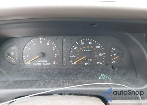 1997 Toyota Avalon Xls z USA, uszkodzony, nr VIN 4T1BF12B9VU211575